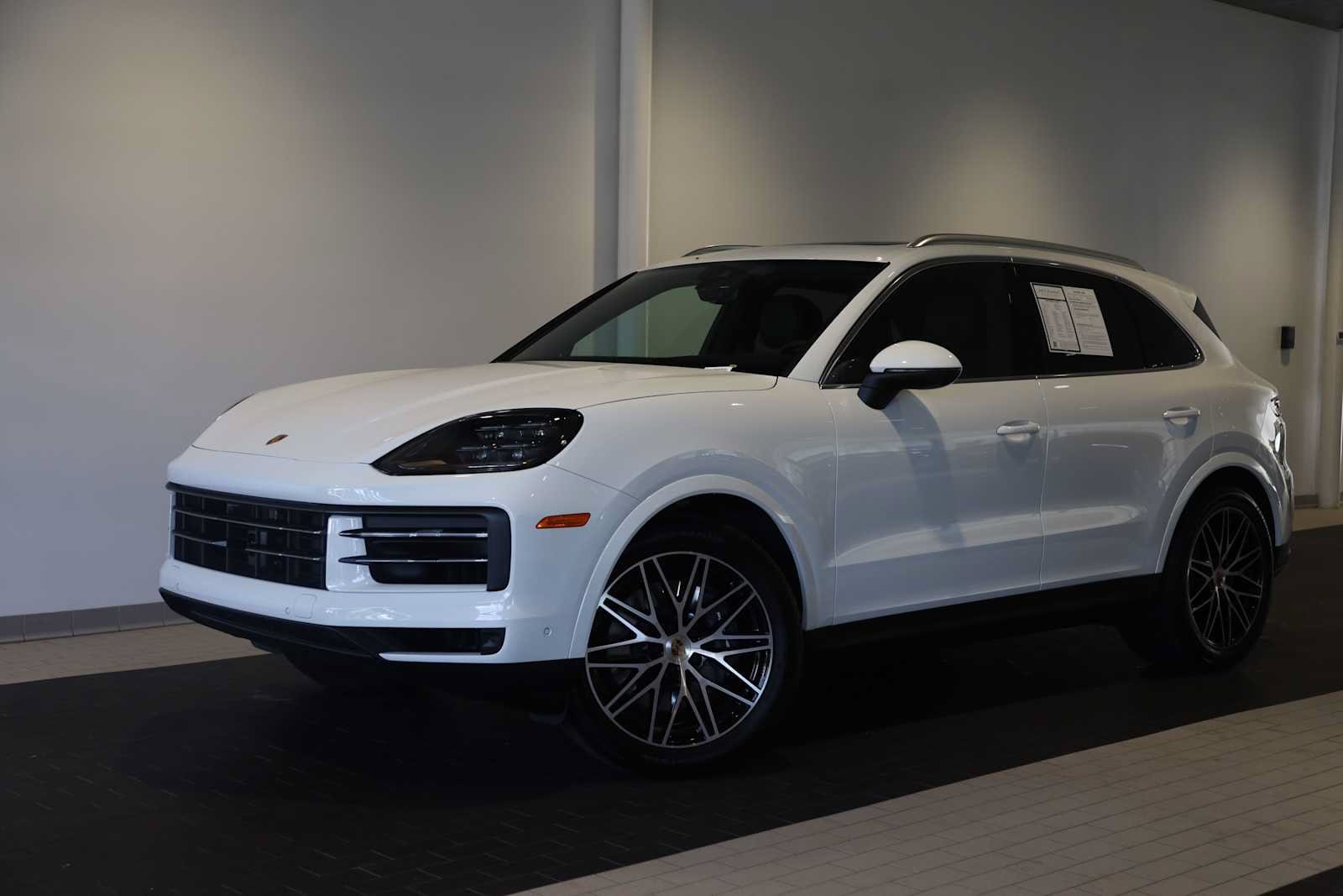 2025 Porsche Cayenne Base