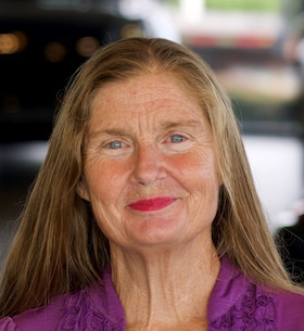 Staff member Tina Kelly from ID_e631c5