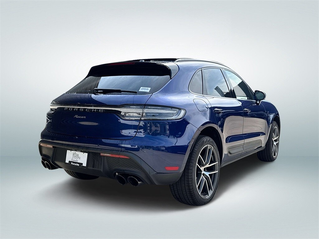 2024 Porsche Macan Base photo 3