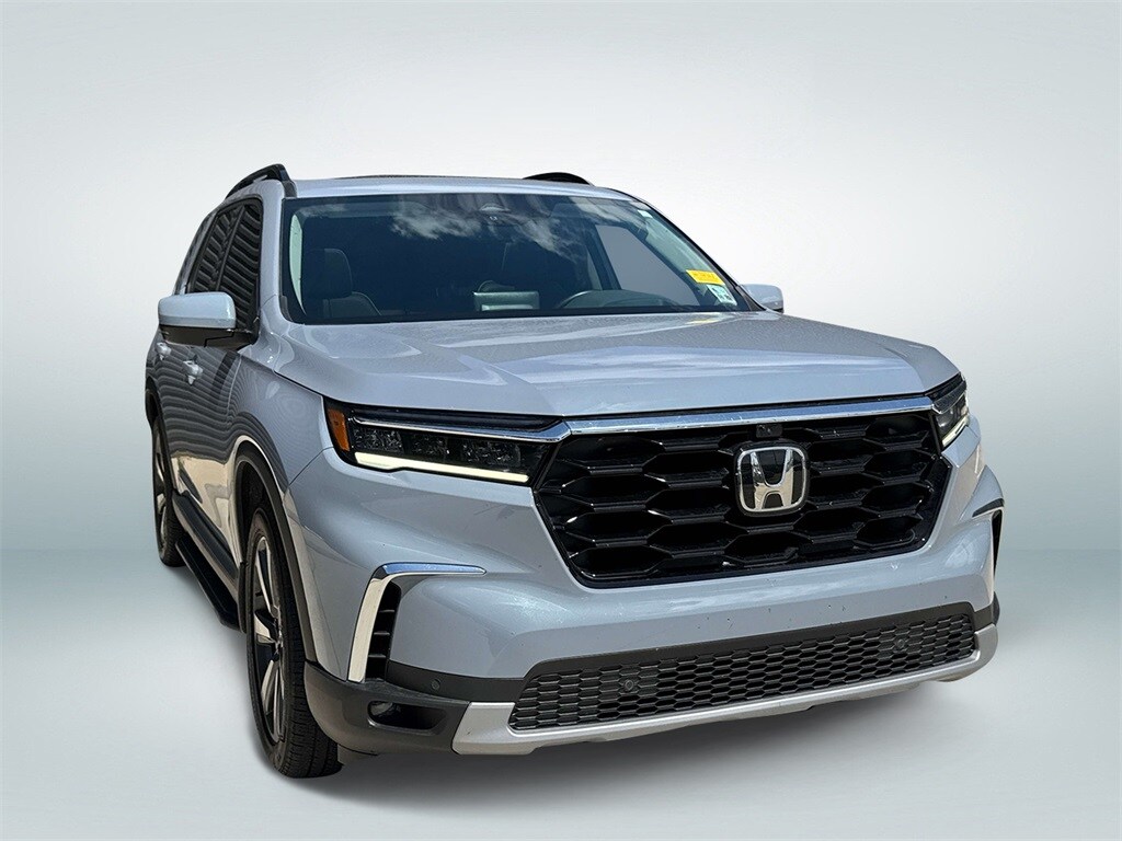 2023 Honda Pilot Elite photo 2