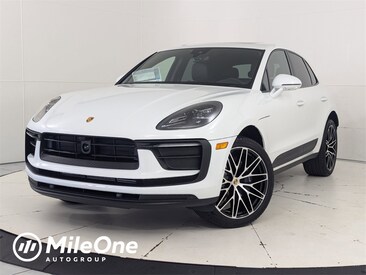 2025 Porsche Macan SUV