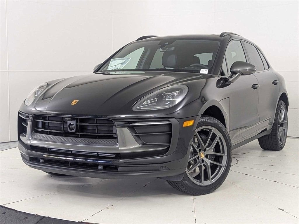 2025 Porsche Macan T