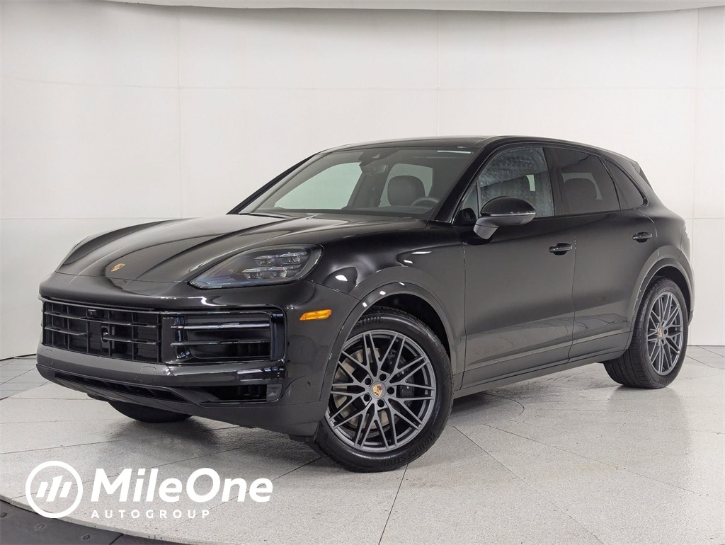2026 Porsche Cayenne Base's photo
