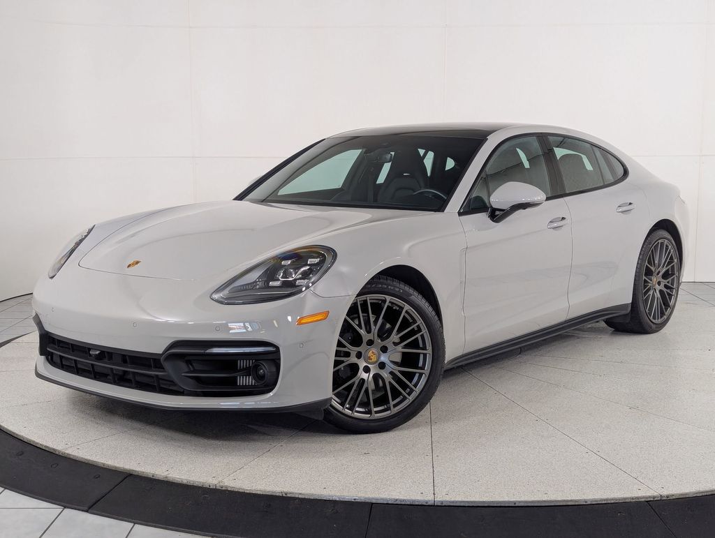2023 Porsche Panamera Platinum Edition