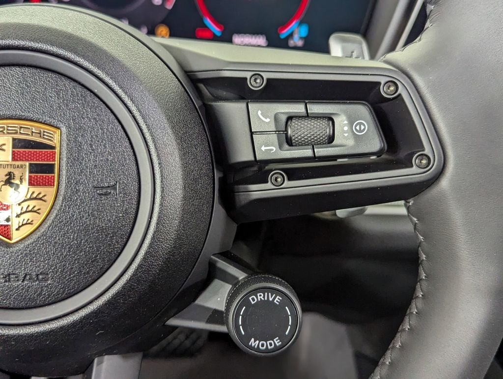 2025 Porsche Cayenne Base - Photo 21