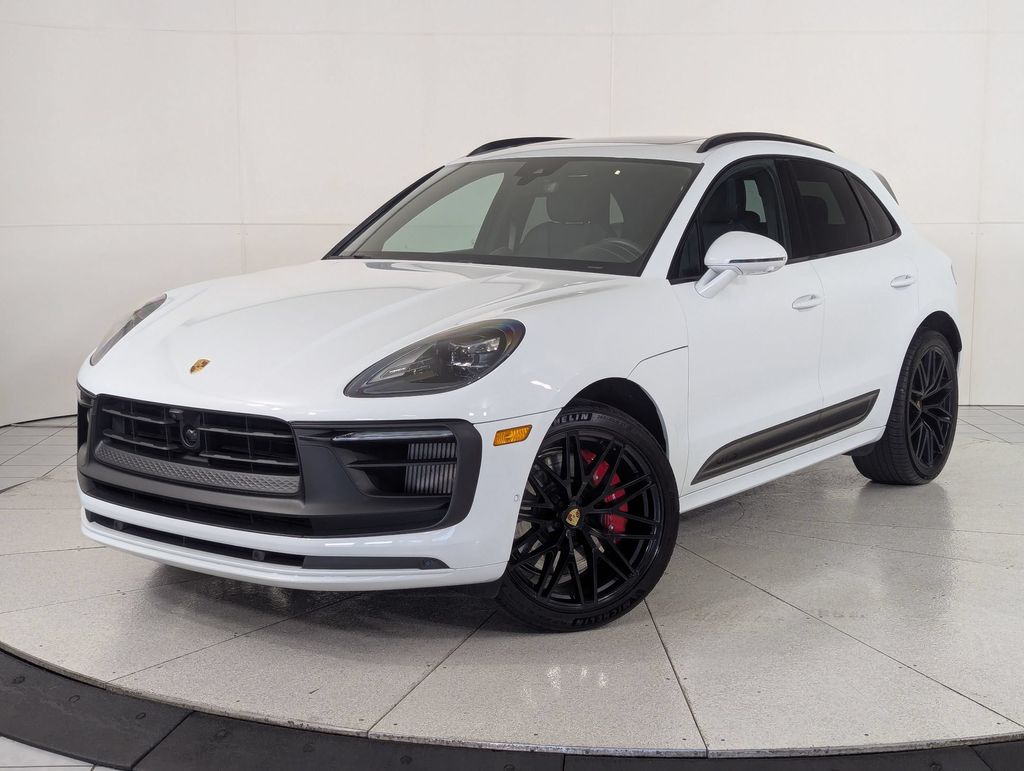 2026 Porsche Macan GTS's photo