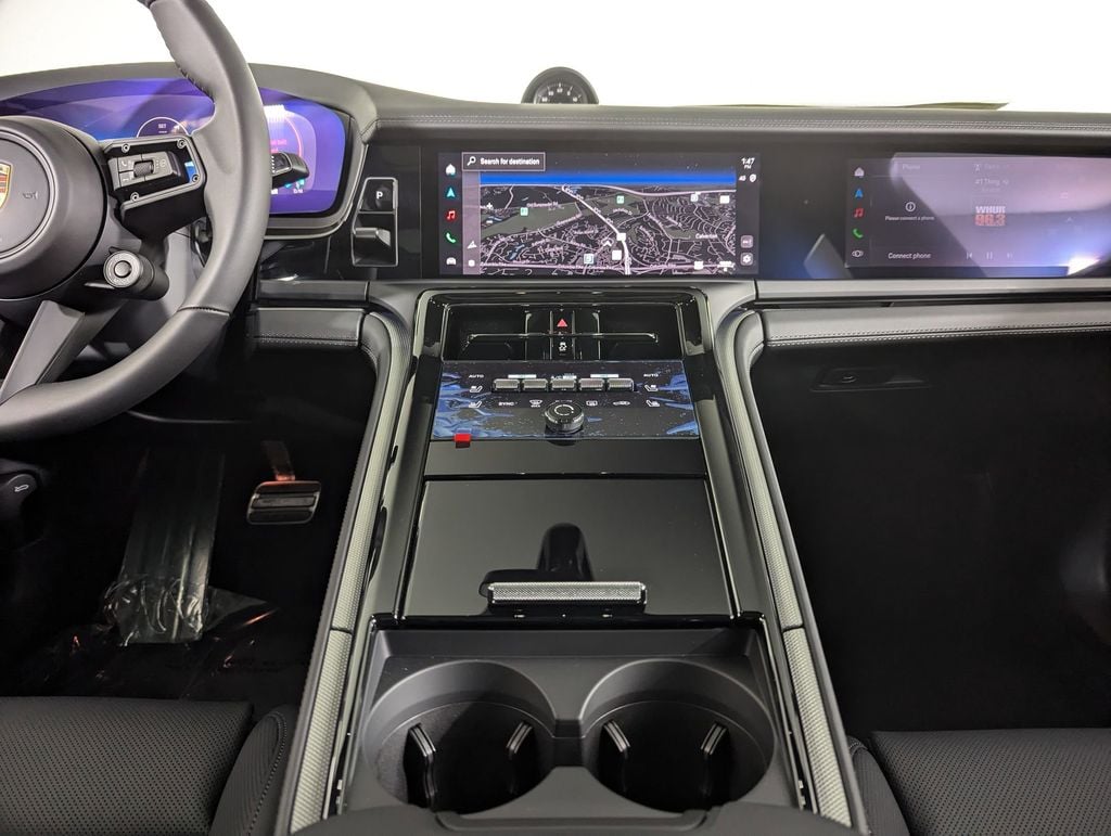 2026 Porsche Panamera 4 E-Hybrid - Photo 18