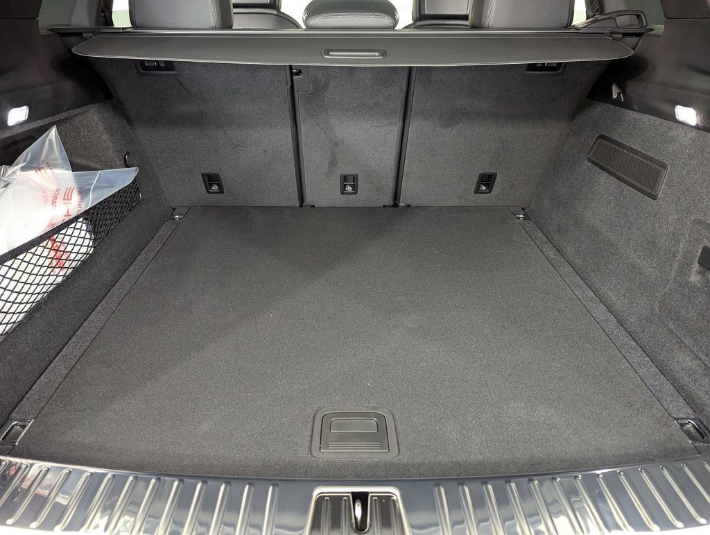 2025 Porsche Cayenne Base - Photo 29