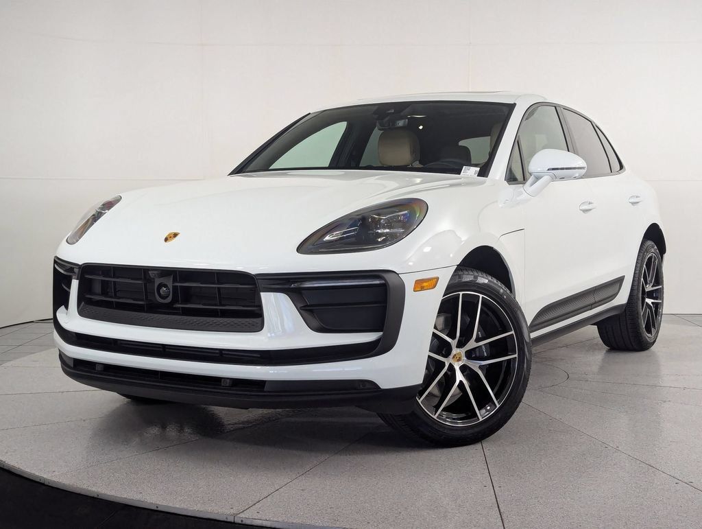 2025 Porsche Macan
