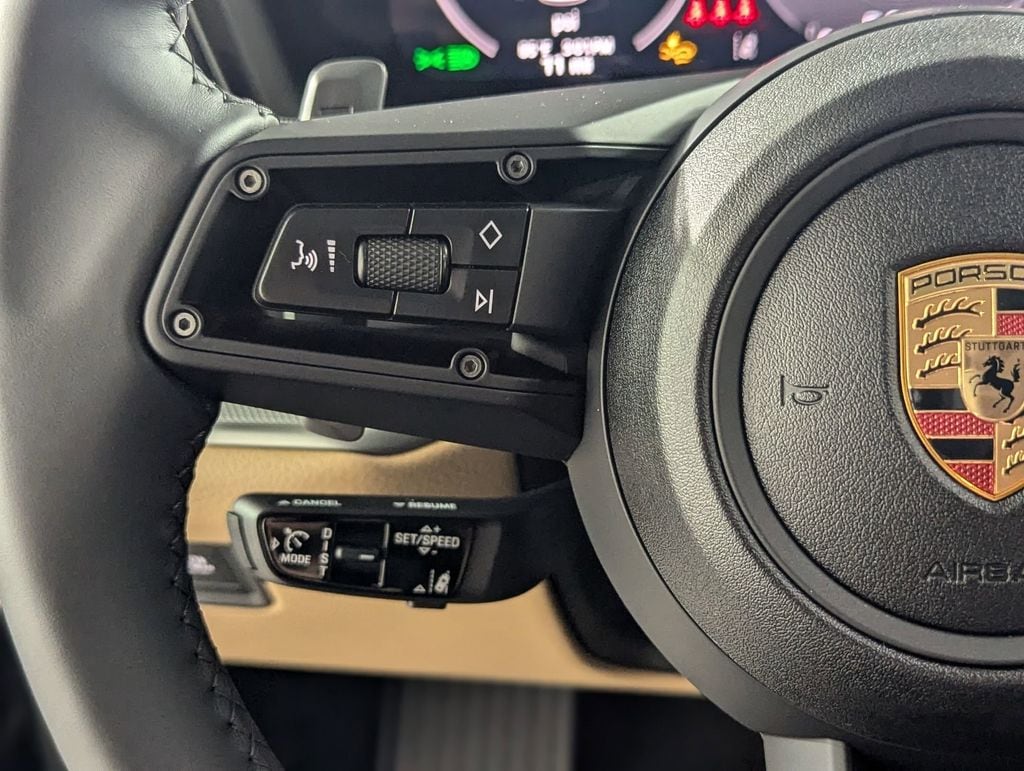 2025 Porsche Cayenne Coup E-Hybrid - Photo 17