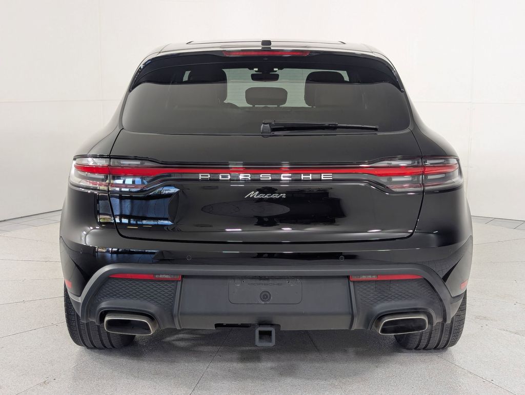 2025 Porsche Macan - Photo 10
