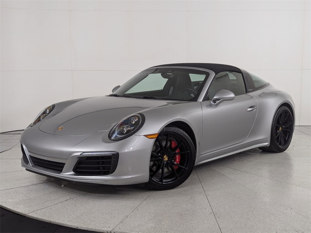 2019 Porsche 911 GTS's photo