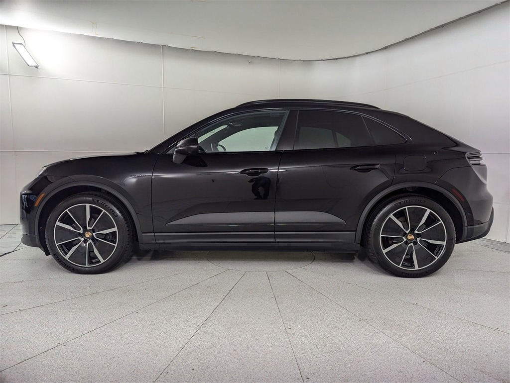 Used 2025 Porsche Macan Base with VIN WP1AA2XA6SL001243 for sale in Silver Spring, MD