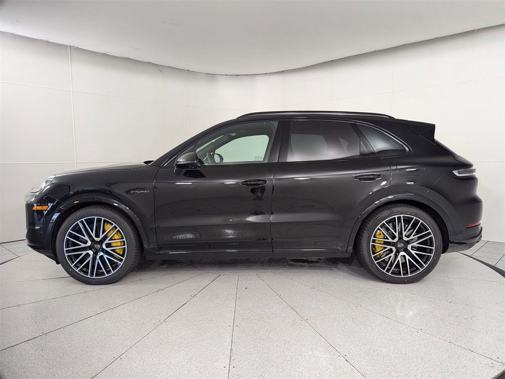 Certified 2025 Porsche Cayenne E-Hybrid Turbo SUV