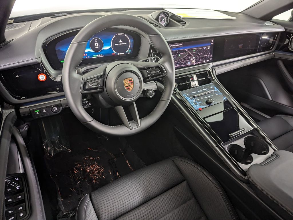 2026 Porsche Panamera 4 E-Hybrid - Photo 4