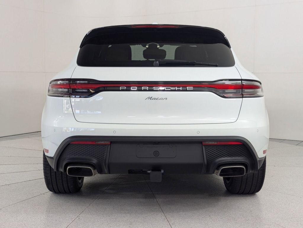 2025 Porsche Macan - Photo 10