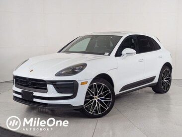 2025 Porsche Macan SUV