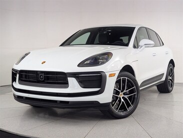2025 Porsche Macan SUV