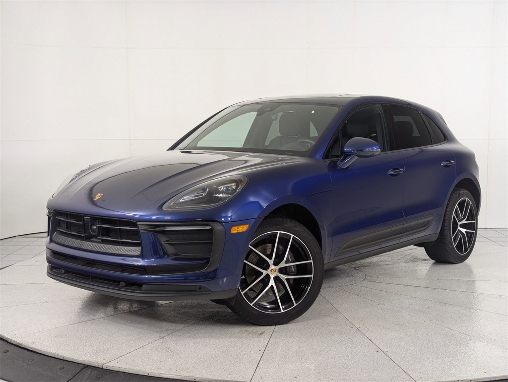 2023 Porsche Macan Base's photo
