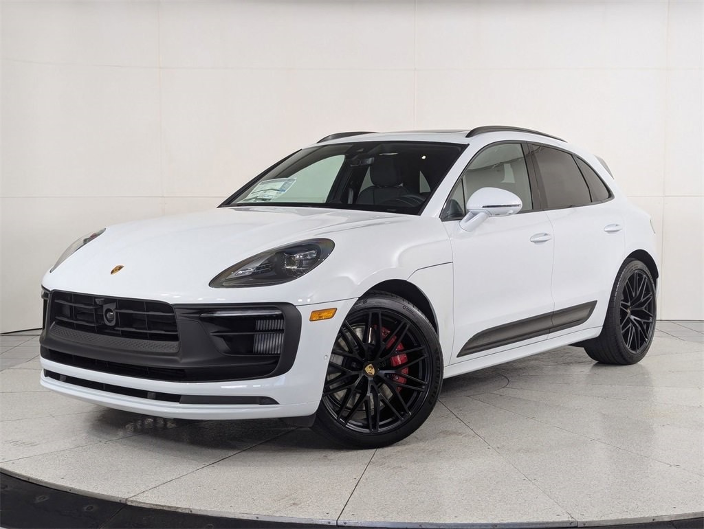 2026 Porsche Macan GTS's photo