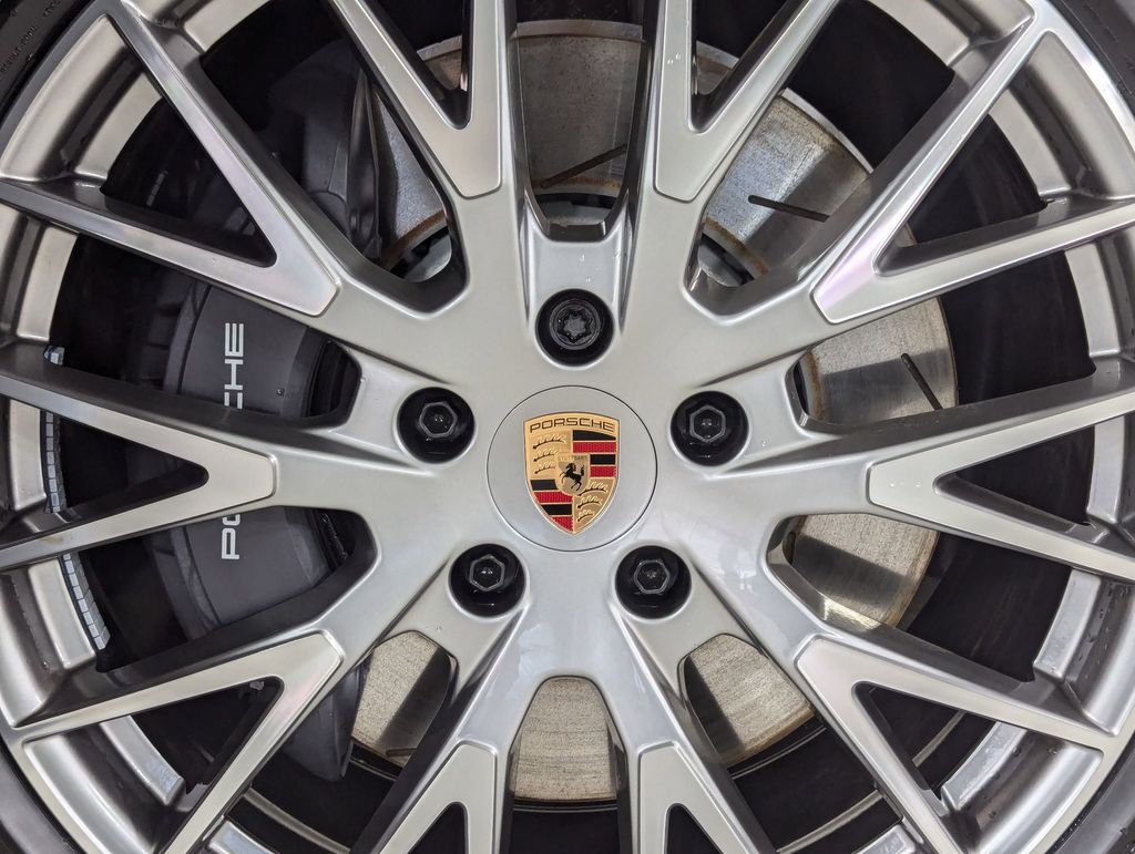 2026 Porsche Panamera 4 E-Hybrid - Photo 12