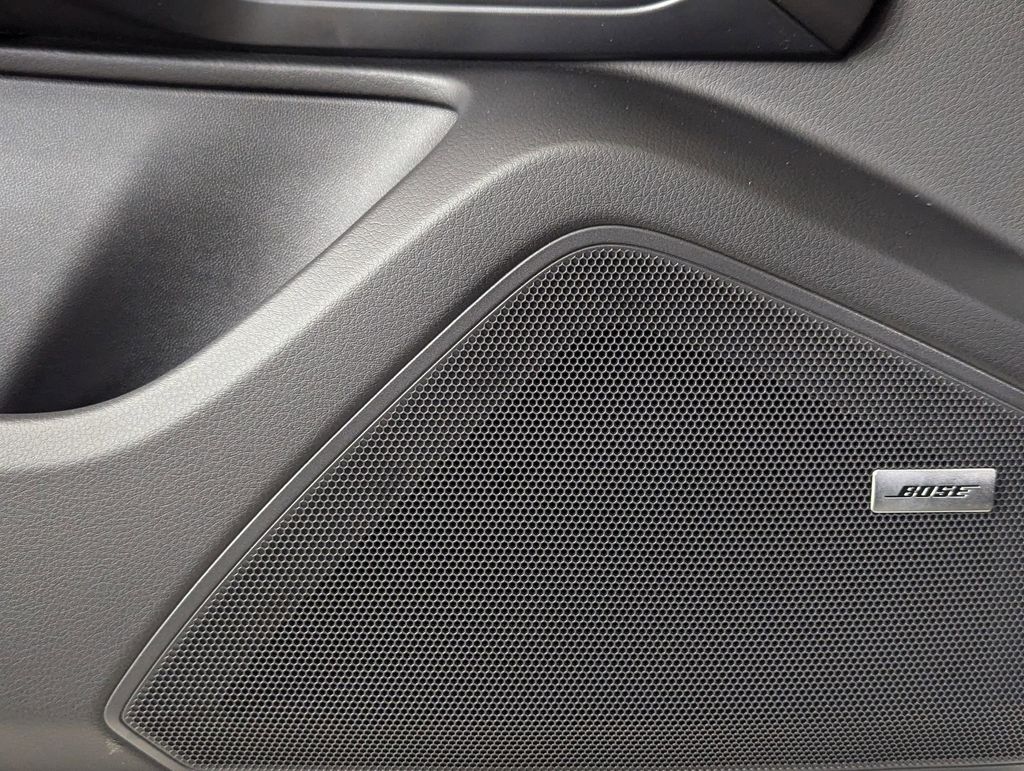 2025 Porsche Cayenne Base - Photo 24