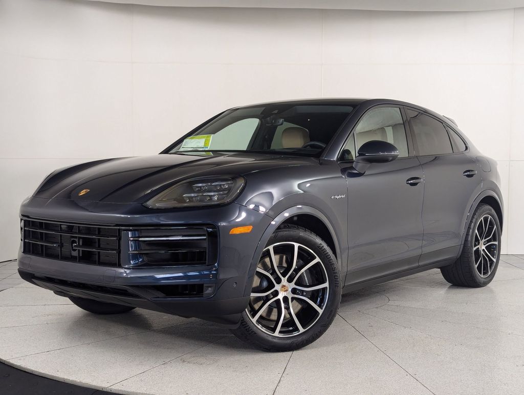 2025 Porsche Cayenne E-Hybrid's photo