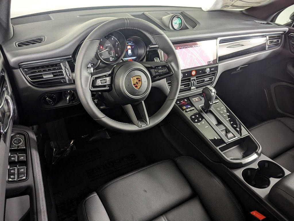 Used 2025 Porsche Macan SUV