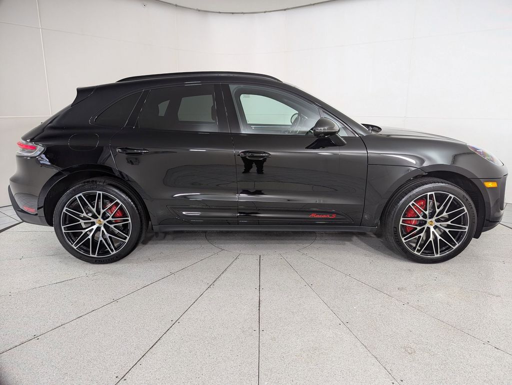 2026 Porsche Macan S - Photo 8