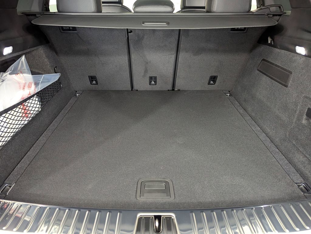 2025 Porsche Cayenne Base - Photo 29