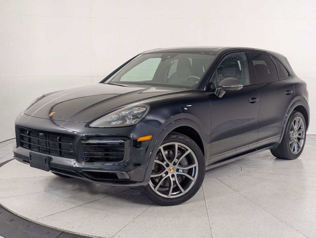 2023 Porsche Cayenne Platinum Edition