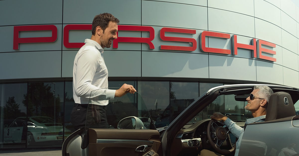 Porsche_Center.jpg