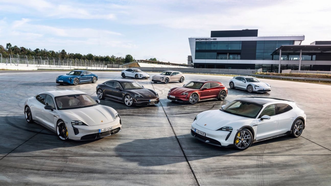 Porsche cars.jpg