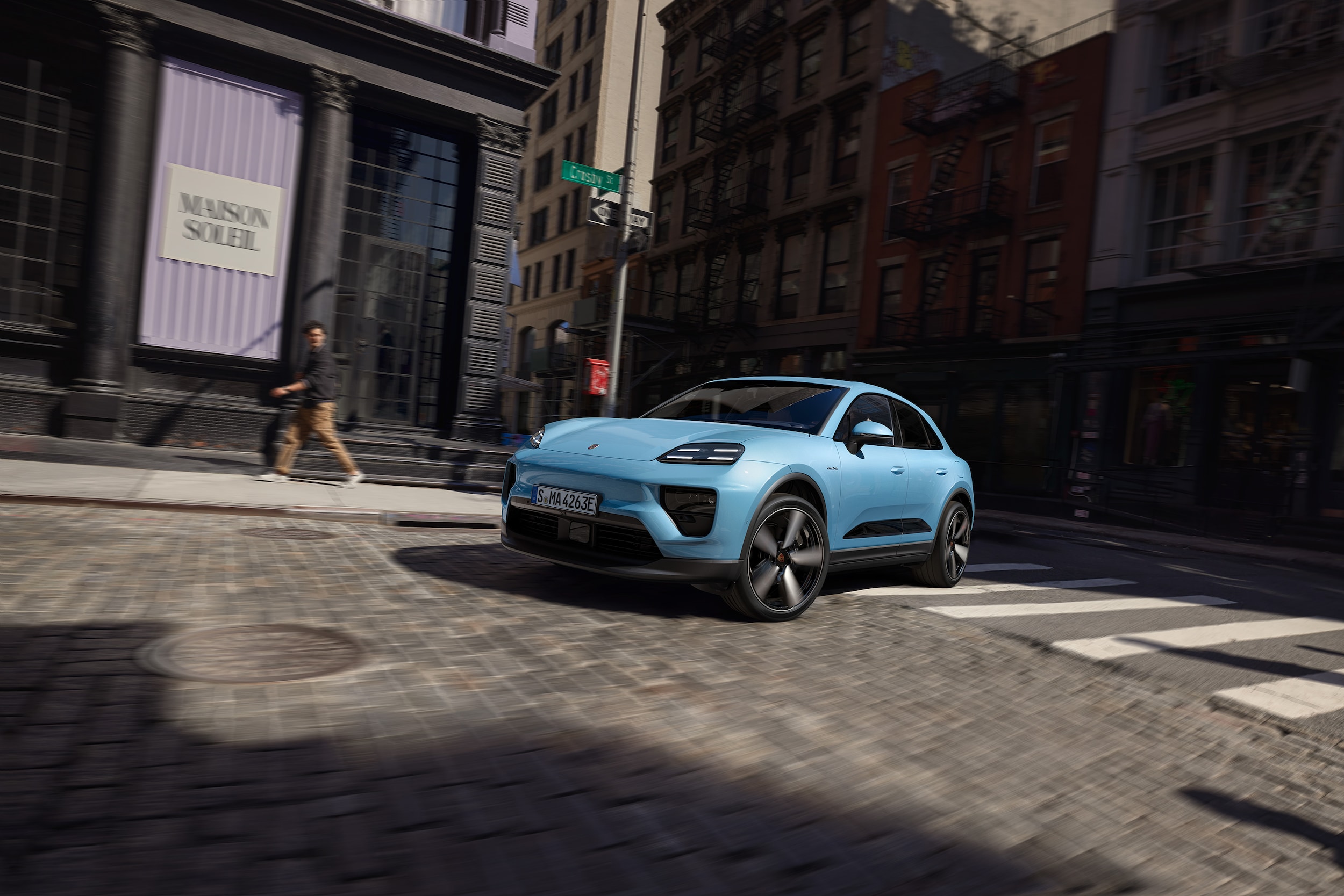 2025-Porsche-MacanEV.jpg