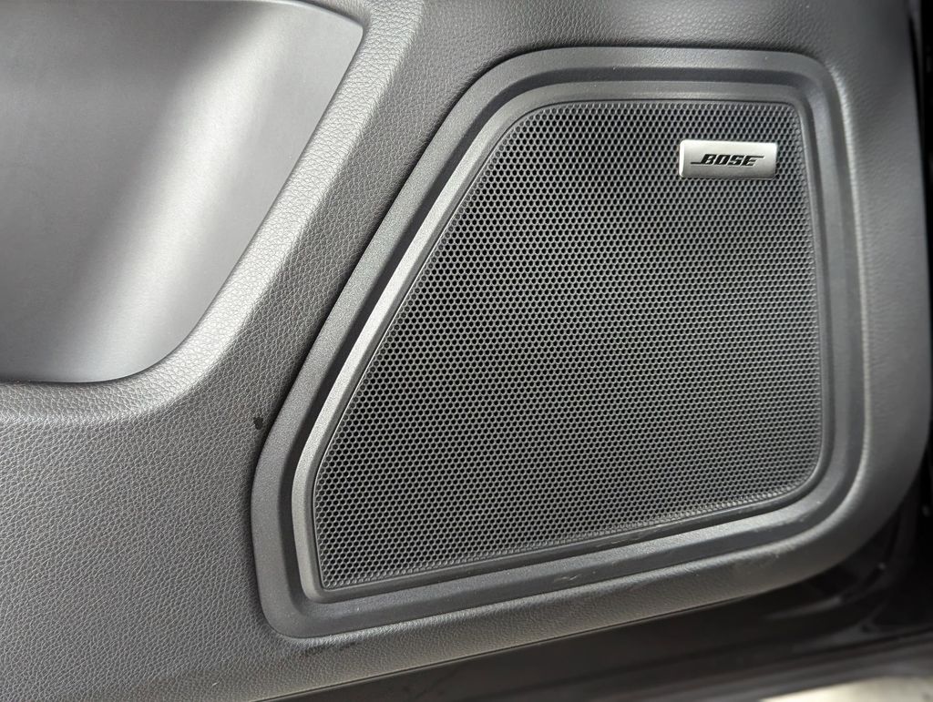 2026 Porsche Macan S - Photo 24