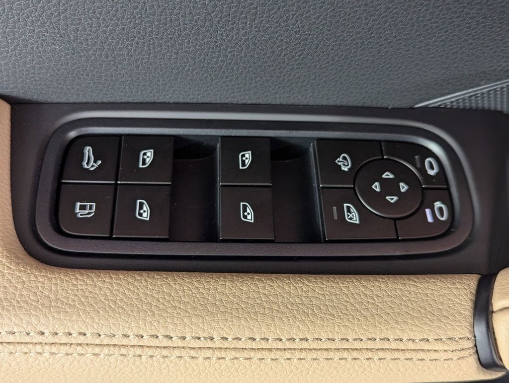 2025 Porsche Cayenne Coup E-Hybrid - Photo 19
