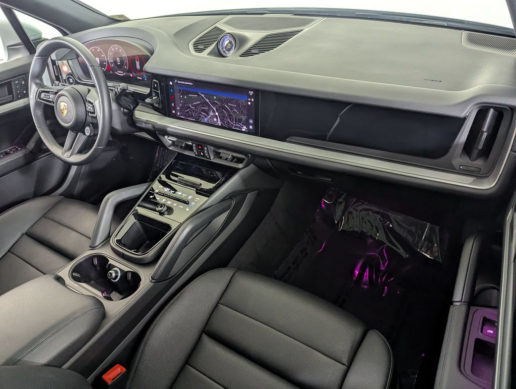2025 Porsche Cayenne Base - Photo 20