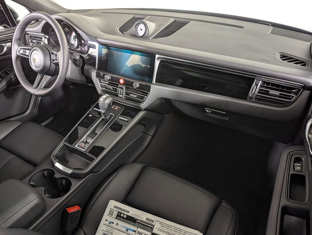 2026 Porsche Macan S - Photo 28