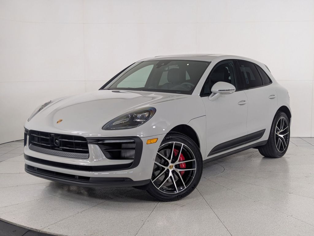 2026 Porsche Macan