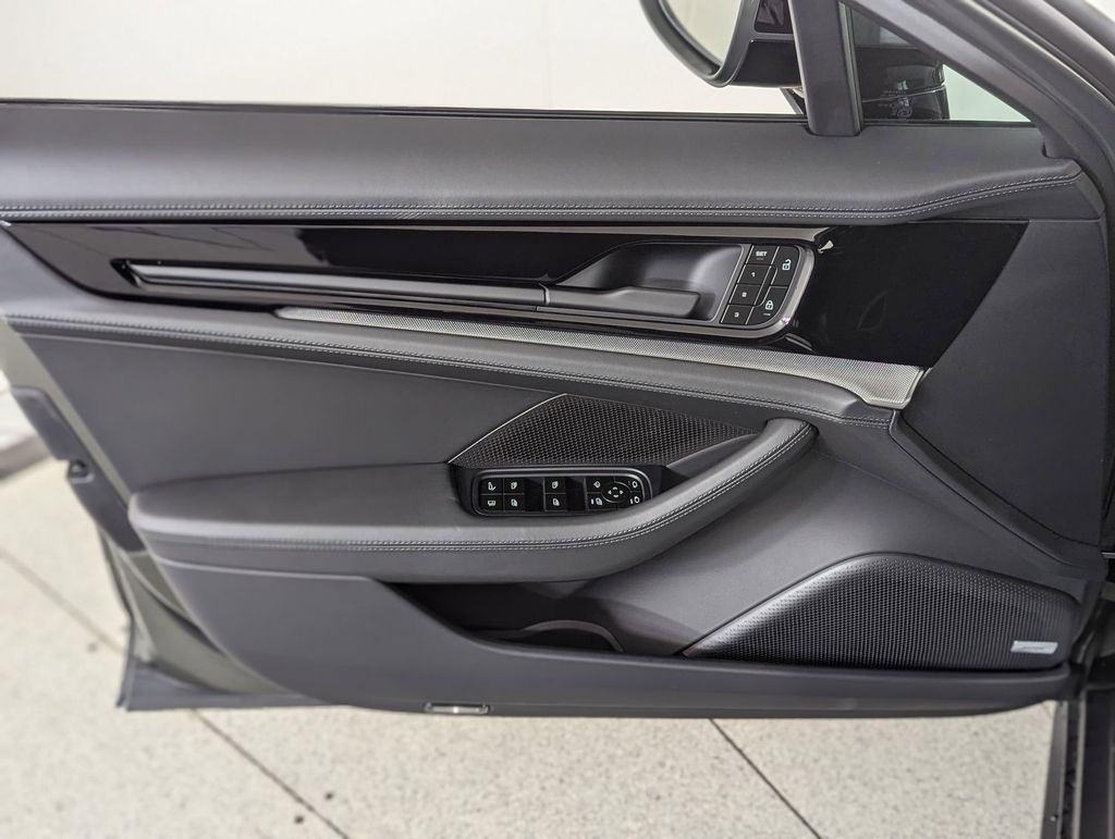 2026 Porsche Panamera 4 E-Hybrid - Photo 25