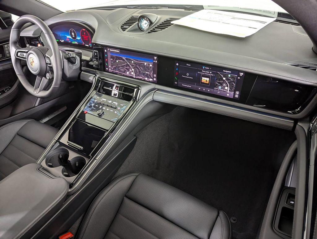 2026 Porsche Panamera 4 E-Hybrid - Photo 28