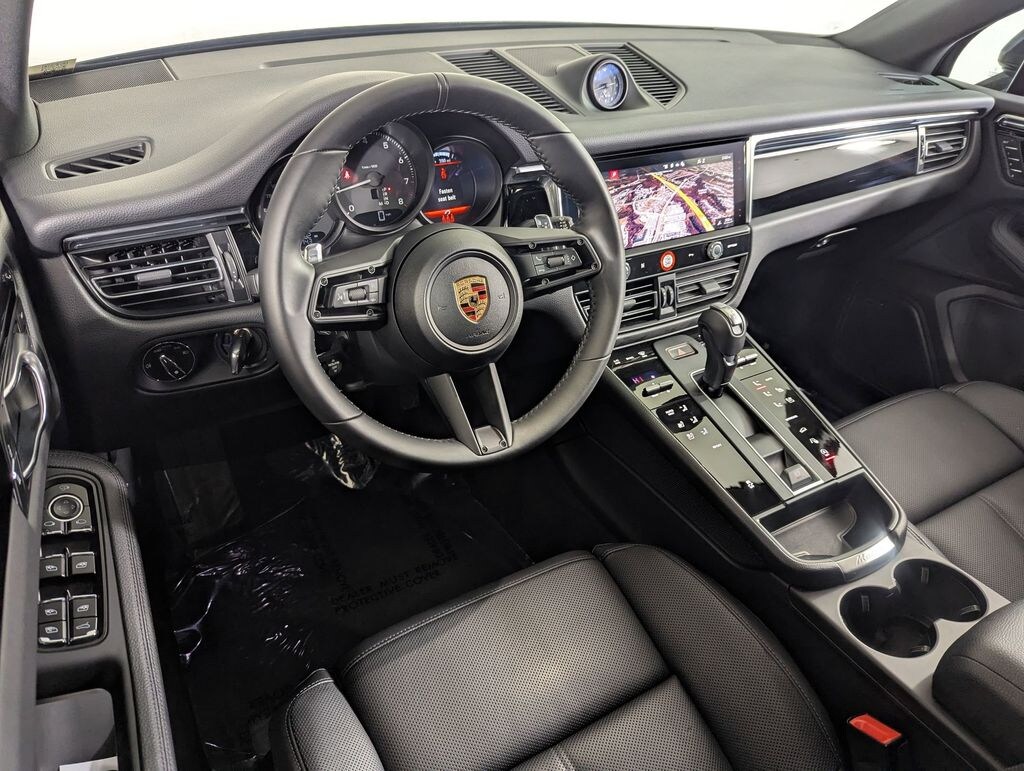 Used 2025 Porsche Macan SUV
