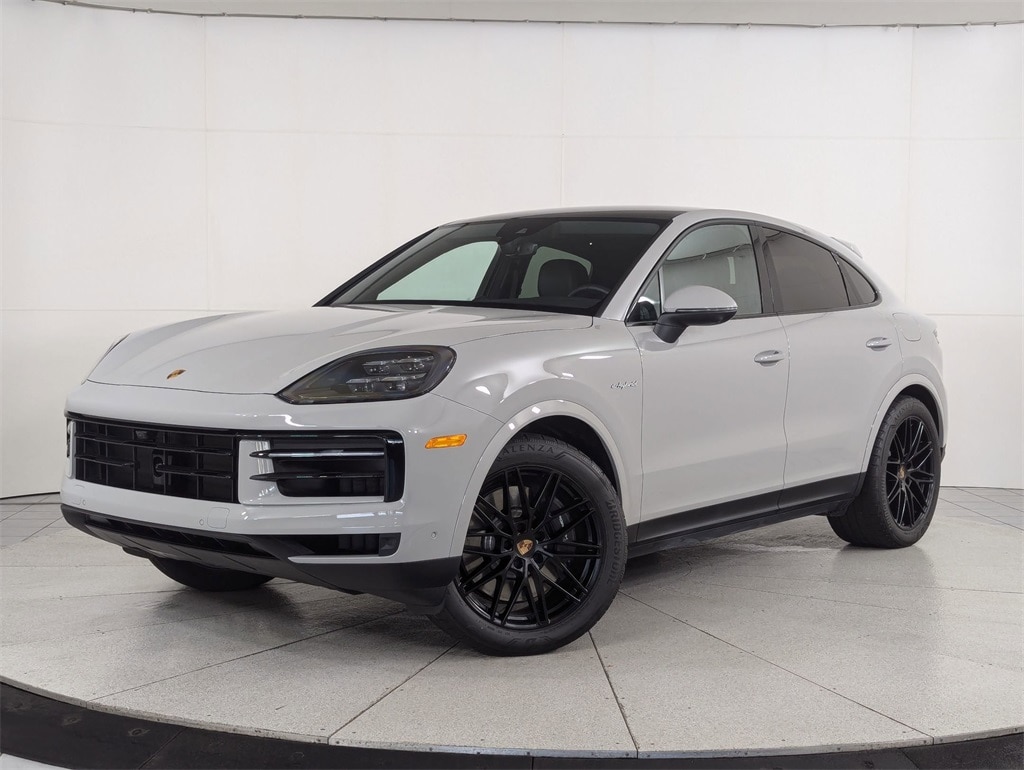 2025 Porsche Cayenne Coup E-Hybrid's photo