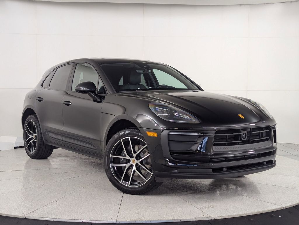 2025 Porsche Macan - Photo 7