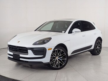 2025 Porsche Macan SUV