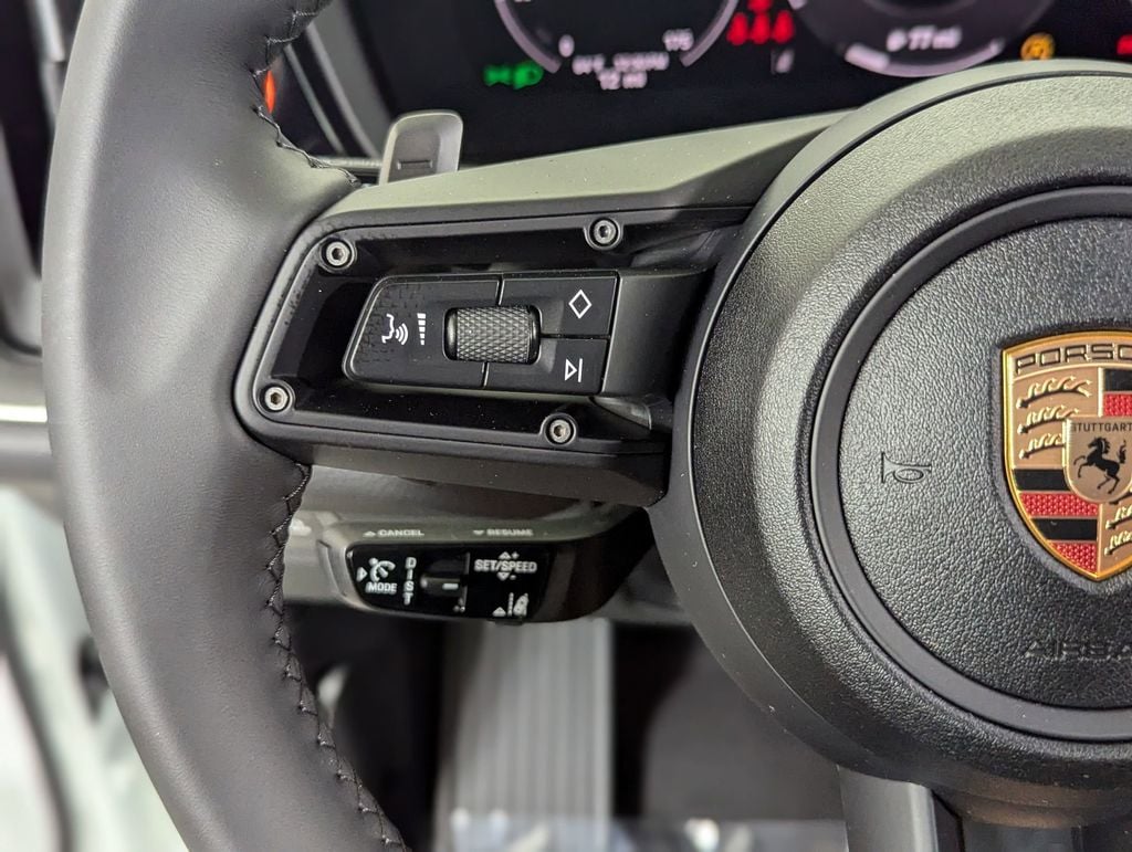 2025 Porsche Cayenne Base - Photo 20