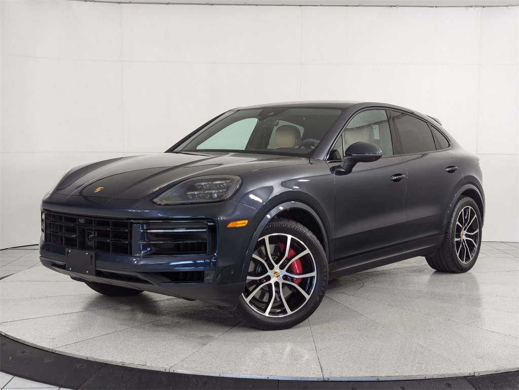 2024 Porsche Cayenne Coup S's photo