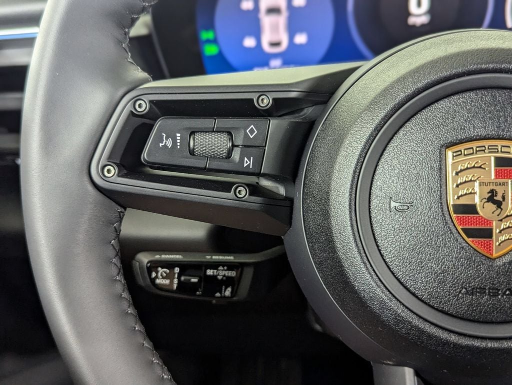 2025 Porsche Macan Base - Photo 20