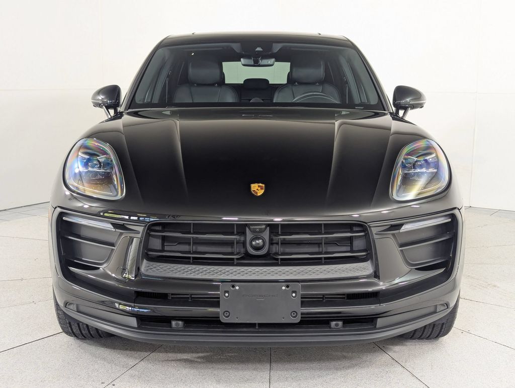 2025 Porsche Macan T - Photo 6