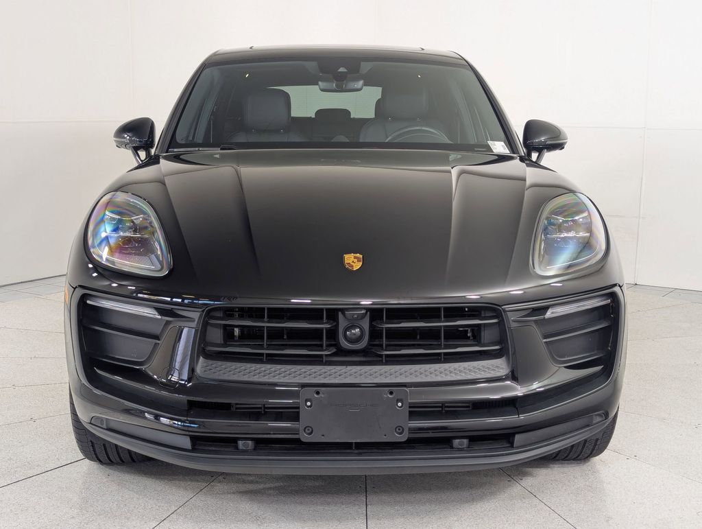 2025 Porsche Macan T - Photo 6